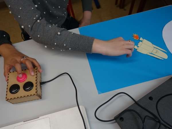 Frame-by-frame animation station