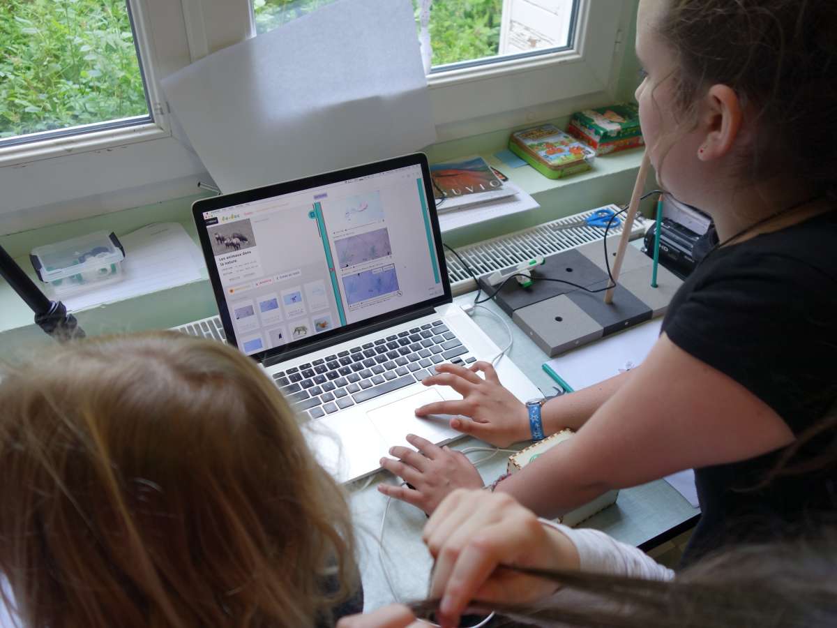 Melisse adds animations to the web newspaper