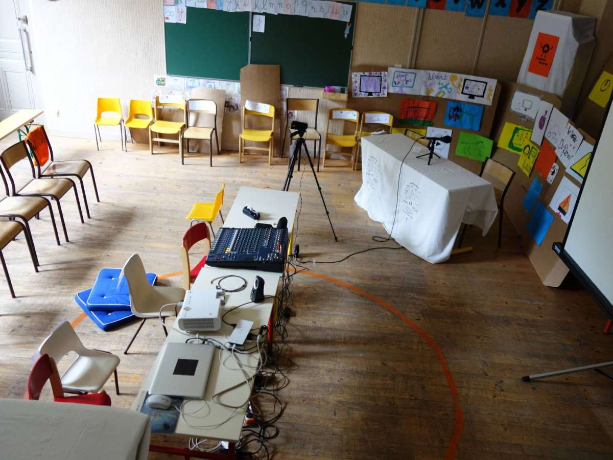 The set (Saint-Nazaire-le-D&eacute;sert)